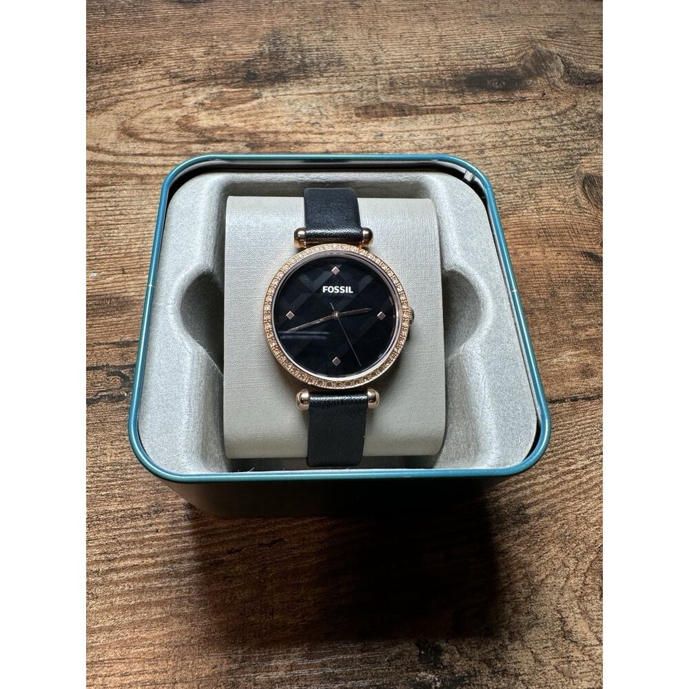 FossilWomen's Carlie Mini Leather Strap Watch 28mm